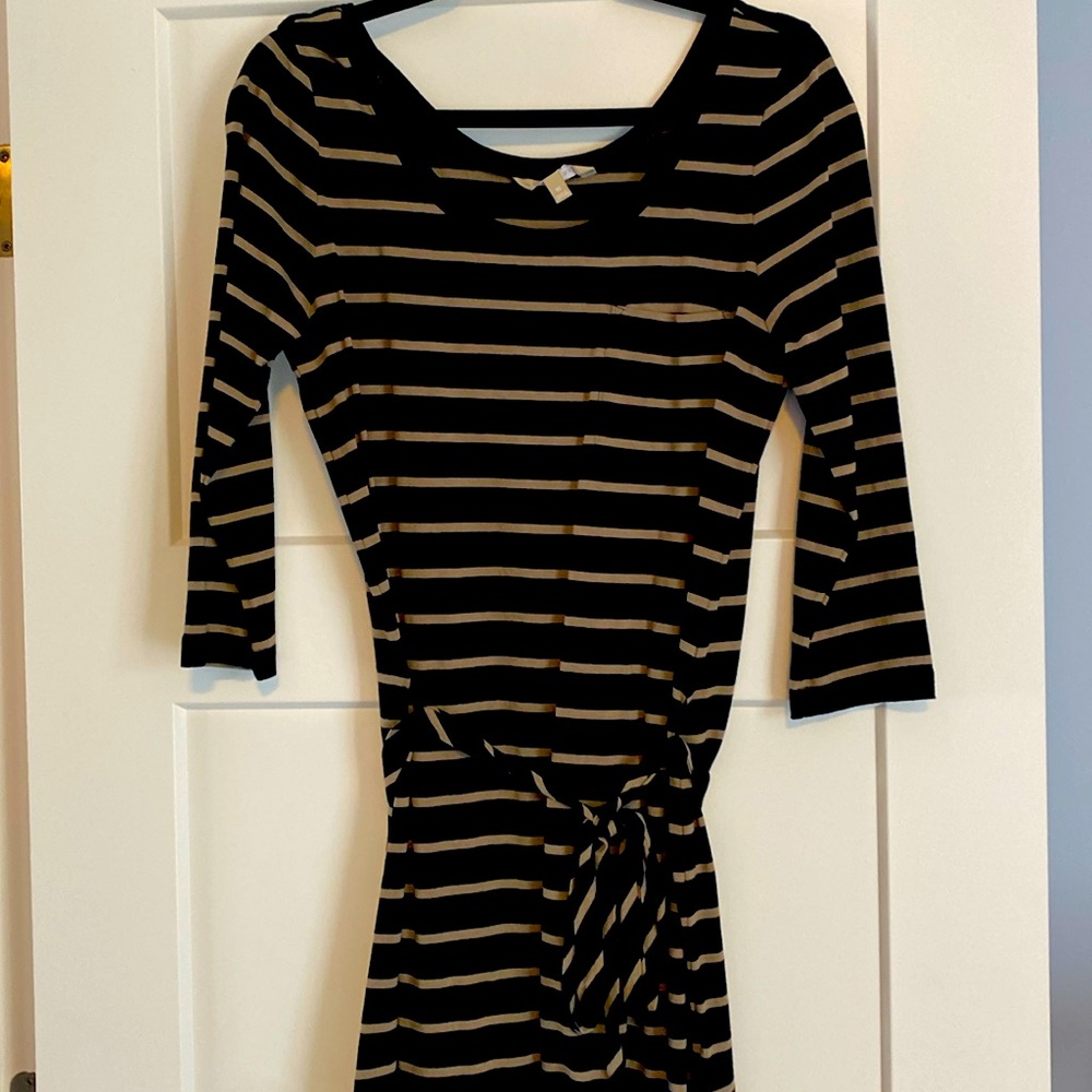Banana Republic dress. NWOT. Size M